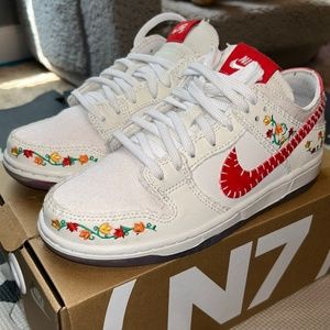 Men’s/Women’s Nike SB Dunk Low Decon